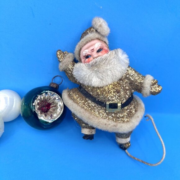 18 PC LOT VTG CHRISTMAS ORNAMENTS GOLD GLITTER DANCING SANTA WHITE SILKY BALLS - Picture 2 of 7